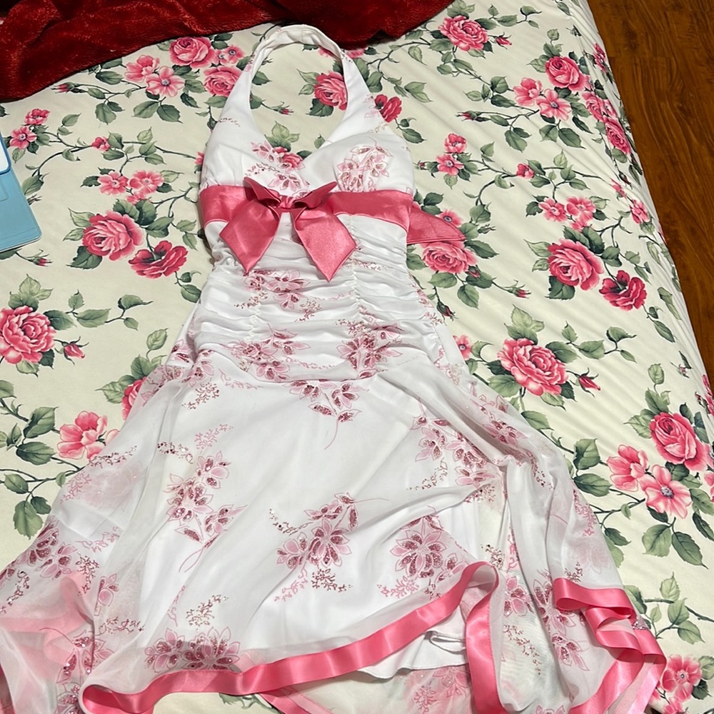 Cute glittery homecoming dress